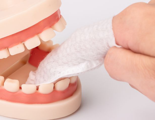 Nuby 雙紋理 潔牙巾(指套包覆) 